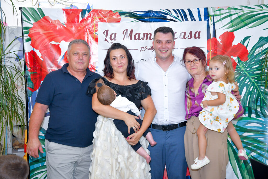 dj sonorizare, fotograf , cameraman, cabina foto, arcada de baloane, marturii foto, nunta, botez, cununie, majorat, party, petreceri corporate, Bucuresti