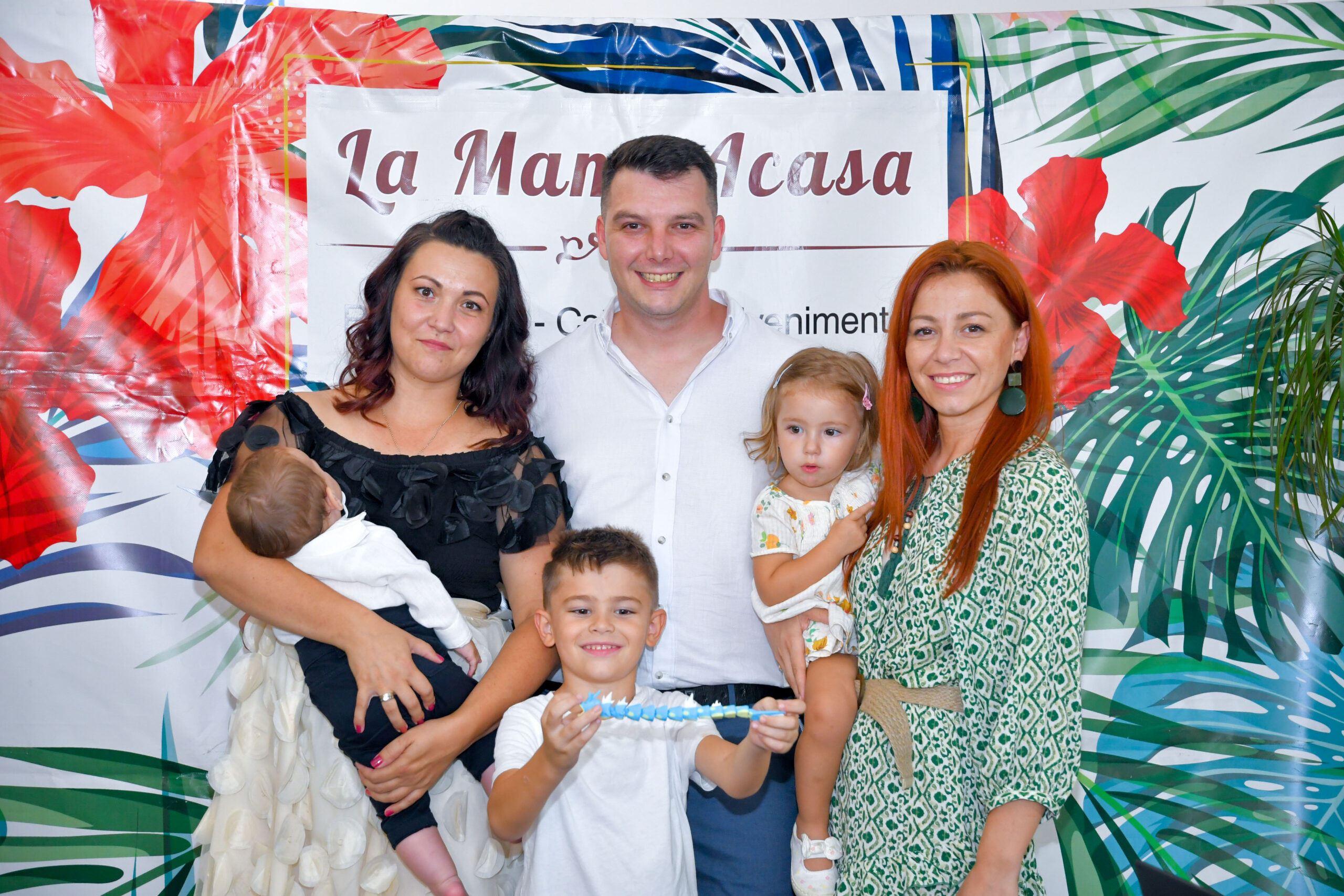 dj sonorizare, fotograf , cameraman, cabina foto, arcada de baloane, marturii foto, nunta, botez, cununie, majorat, party, petreceri corporate, Bucuresti